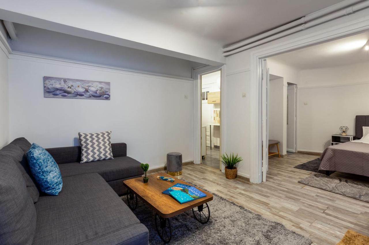 Central Apartment In The Heart Of Historic Center 아테네 외부 사진